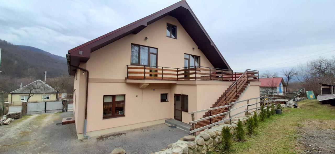 Садиба У Васі Svalyava Exterior foto